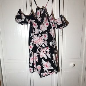 Off shoulder Floral Print Romper